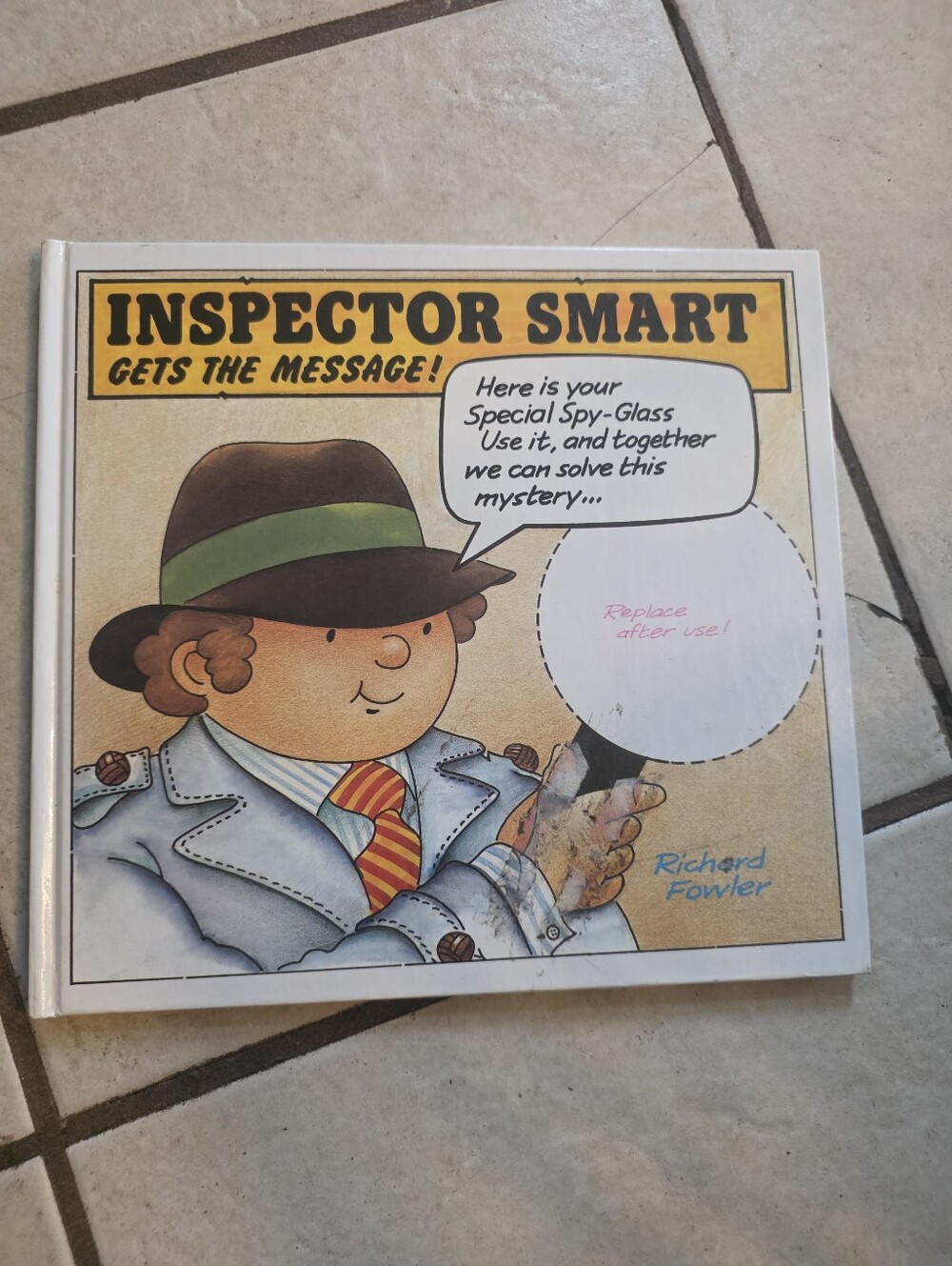 INSPECTOR SMART GETS THE MESSAGE! by Richard Fowler - Vtg 1991 HC